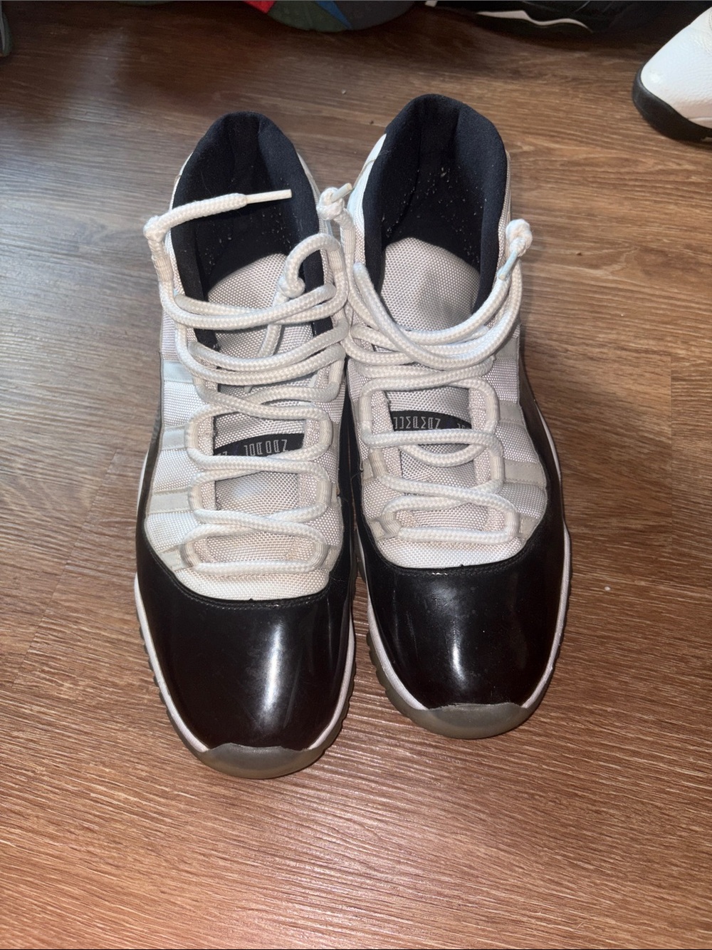 Jordan Men’s Black and White Low-Top Basketball Sneakers